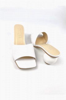 Lowell White Slippers 100344393
