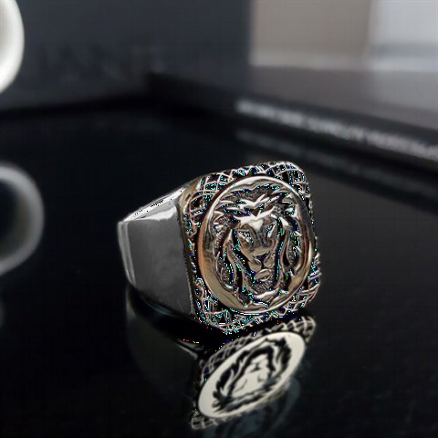 Sterling Silver Ring With Lion Embroidered On Square Plate 100349681