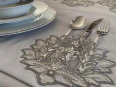Kitchen-Tableware - طقم مفرش طعام مصنوع يدويًا من 34 قطعة من الجميز مع دانتيل فرنسي رمادي 100330821 - Turkey