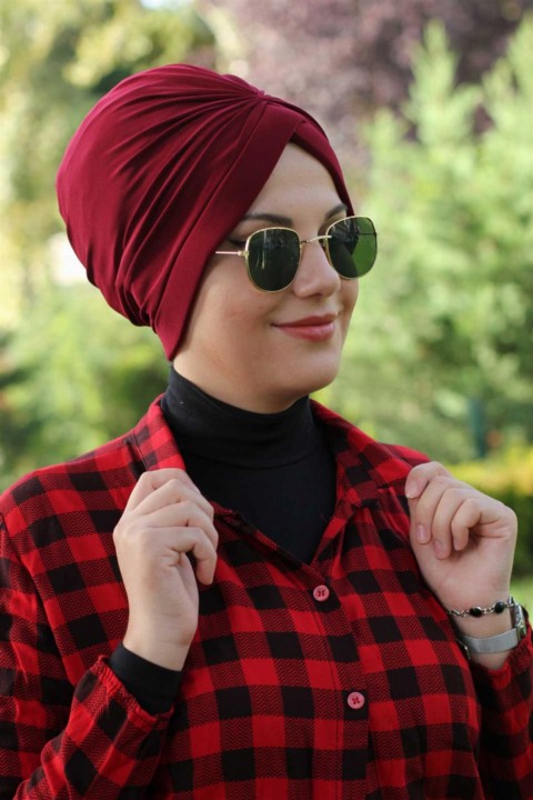 Woman Bonnet & Hijab - Croix Os-Bourgogne - Turkey
