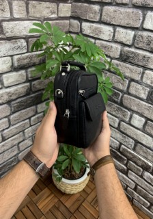 Guard Mini Black Leather Handbag 100345219