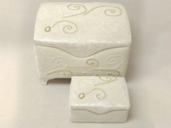 Dowry box - علبة مهر مغطاه من قطعتين باللآلئ والدانتيل كريم 100257786 - Turkey