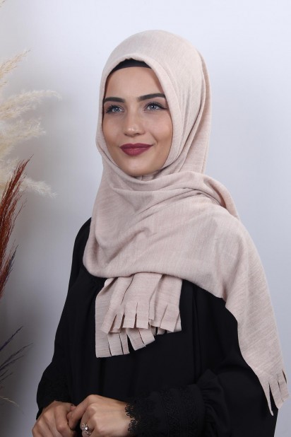 Woman Hijab & Scarf - بافتنی شال حجاب عملی - Turkey