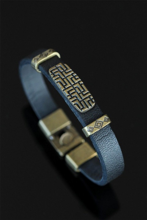 Tumbled Color Metal Accessory Navy Blue Leather Men's Bracelet 100327893