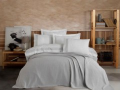 Bedding - طقم لحاف مزدوج من البيكيه المغطى باللون القرمزي رمادي 100332477 - Turkey
