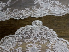 Dowry Land Snowflake 26 Piece Table Cloth Set Cream 100330725