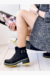 Moon Black Suede Leather Boots 100343143