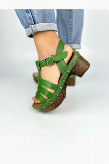 Zora Green Clogs Sandals 100344339